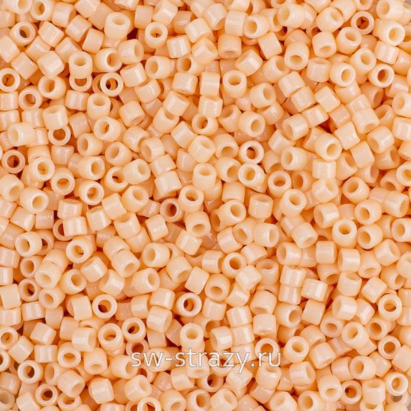 Delica Beads 11/0 DB2351 Opaque French Vanilla