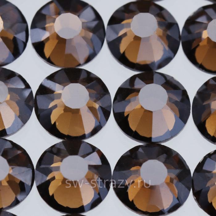 C28 ss20 Smok Topaz Satin K9 F