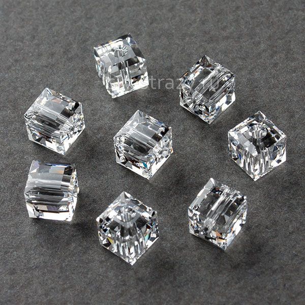Бусины 5601 6 mm Crystal
