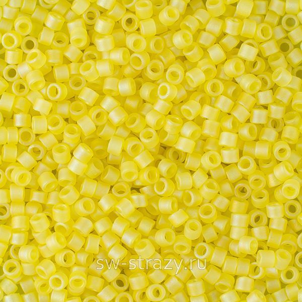 Delica Beads 11/0 DB854 Matte Pale Yellow AB