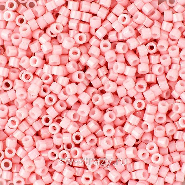 Delica Beads 11/0 DB1906 Opaque Rosewater