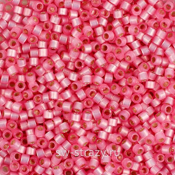 Delica Beads 11/0 DB625 Silver Lined Pink Alabaster